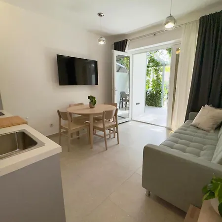 17 Pines Premium Makarska Exterior photo