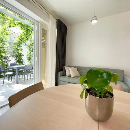 17 Pines Premium Makarska Exterior photo