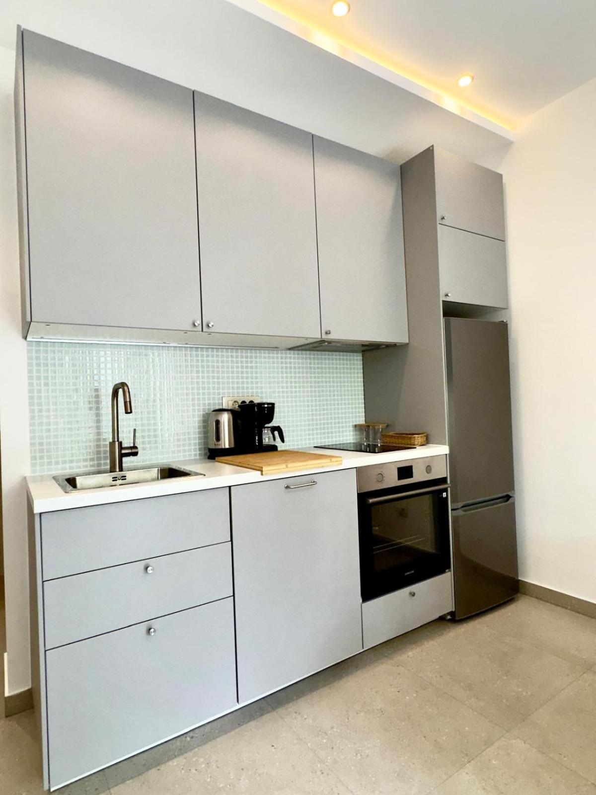 17 Pines Premium Apartment