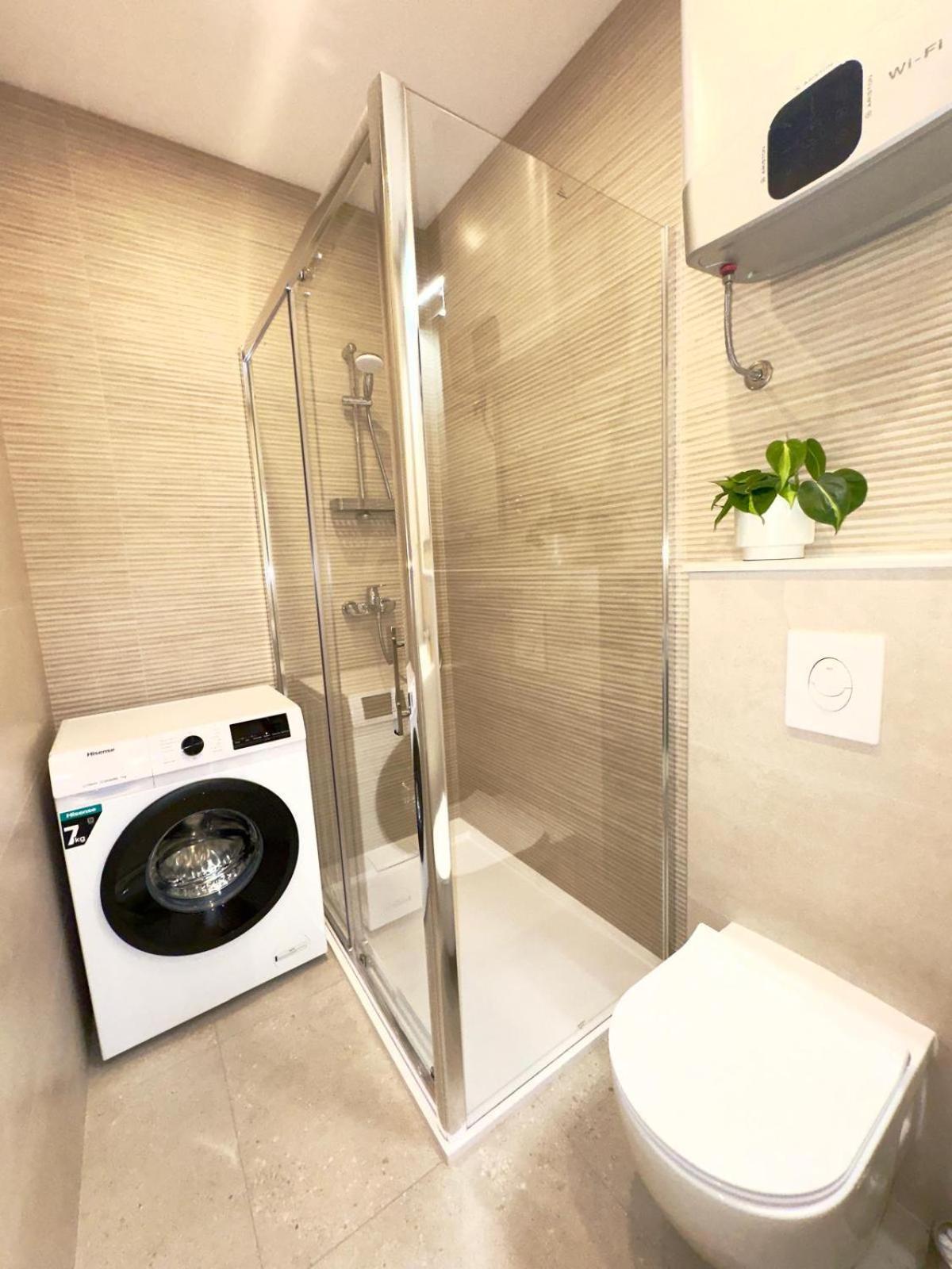17 Pines Premium Apartment