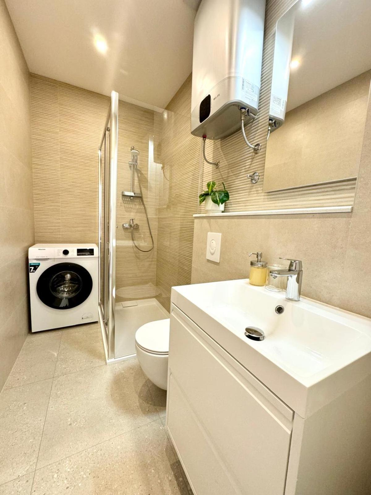 17 Pines Premium Apartment Makarska