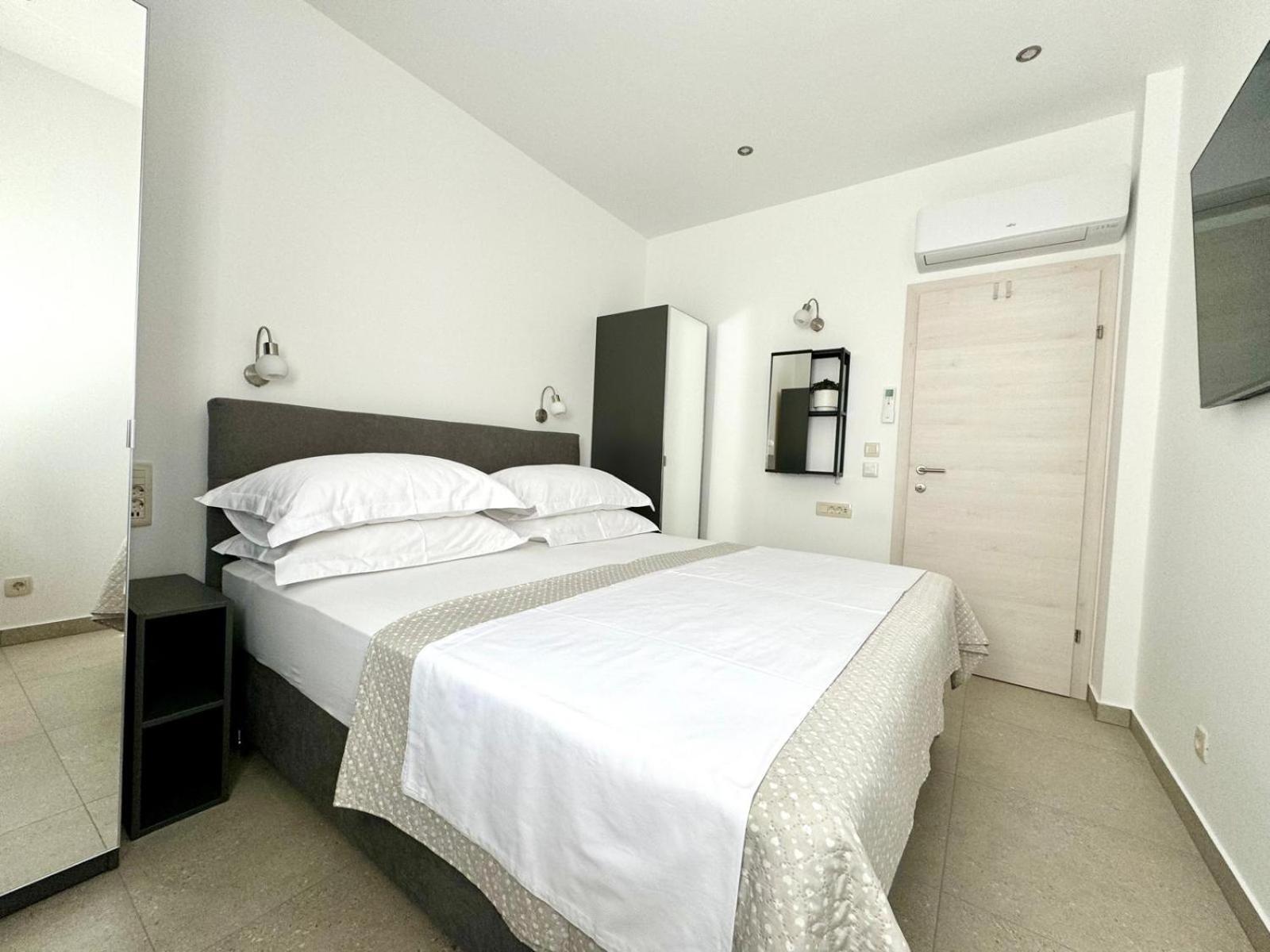 Apartment 17 Pines Premium Makarska
